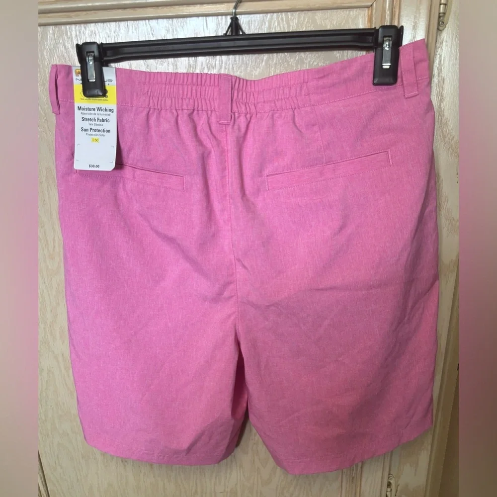 NEW Nicklaus Pink Golf Shorts‎